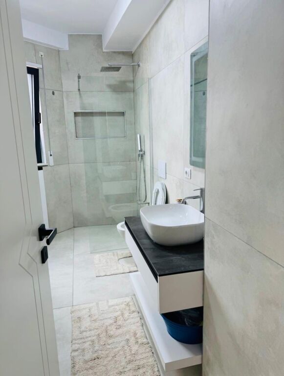 2+1 apartment for rent at the Embassy Block, southwest orientation