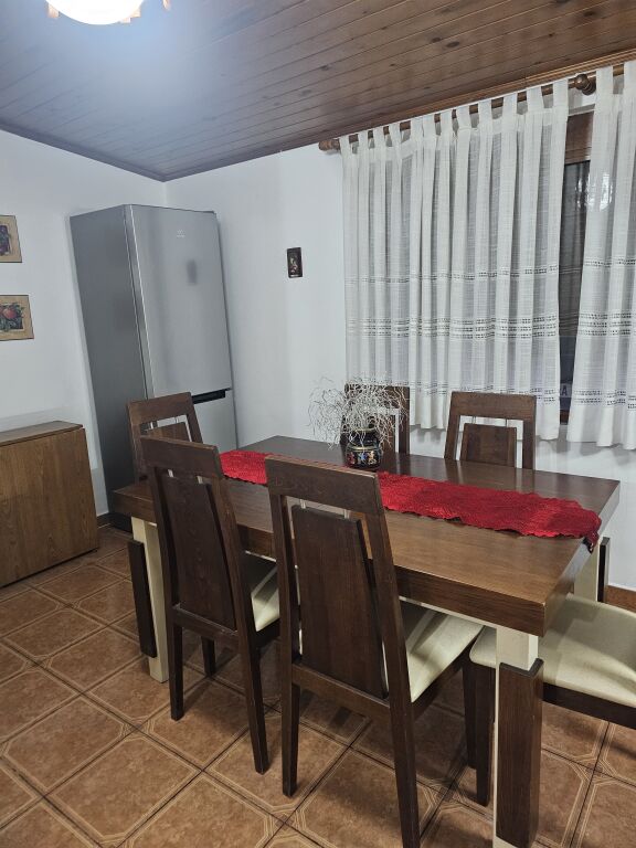 For rent 2+1 500 thousand lek old last station of new Tirana