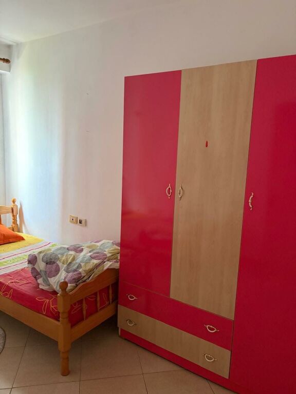 Apartament 3+1+2 me qera tek Jordan Misja