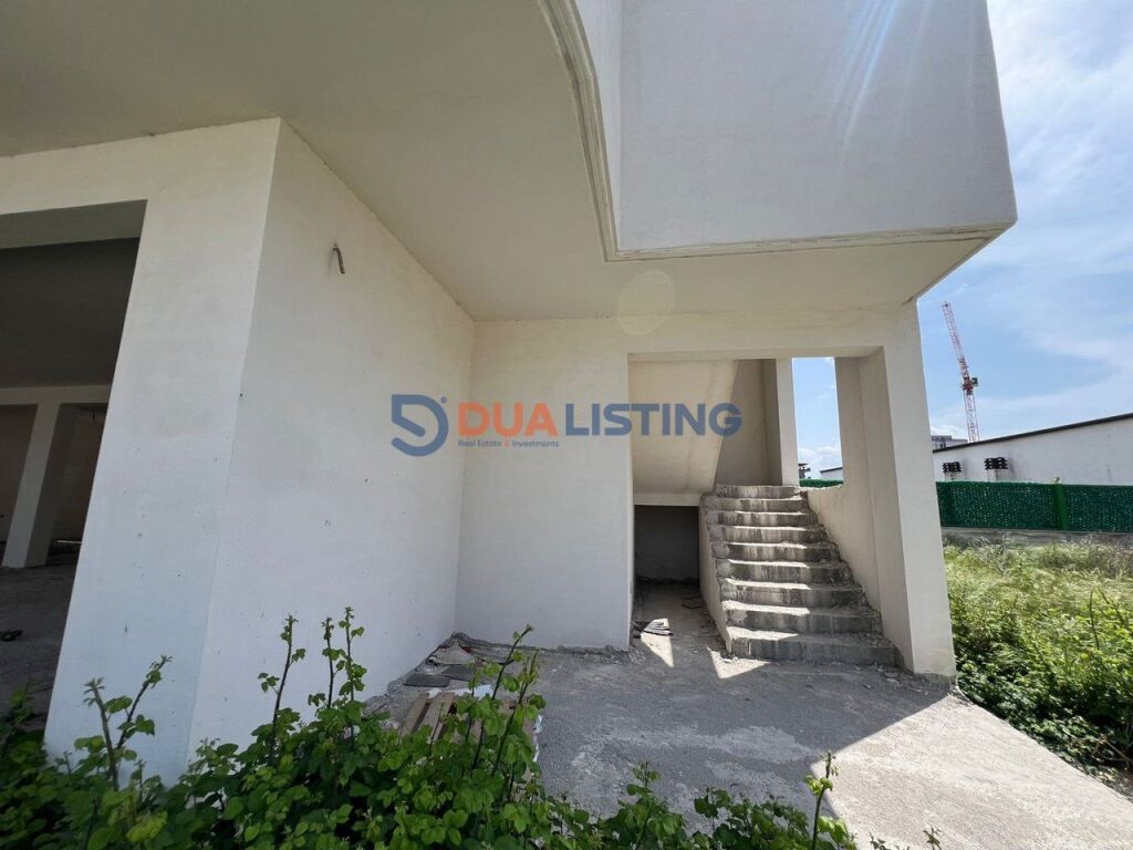 🏢 Two-story building for rent in Kamëz.
