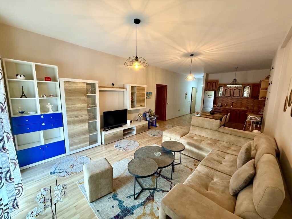 📣 QERA Apartament 1+1 📍 Prane Kopeshtit Botanik ✨