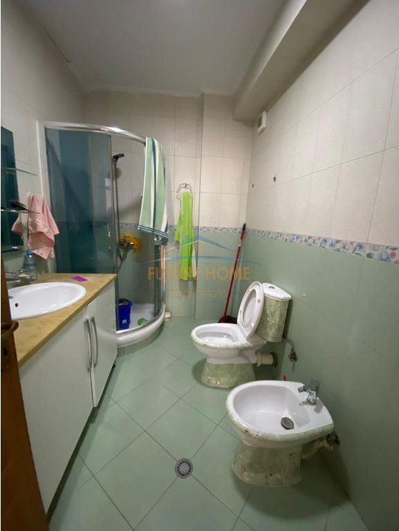 In vendita, Appartamento 2+1+1, Ali Demi, Tirana.