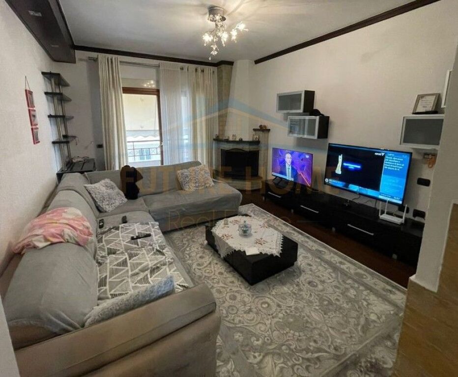 Shitet, Apartament 2+1+2, Kodra e Diellit, Tiranë.