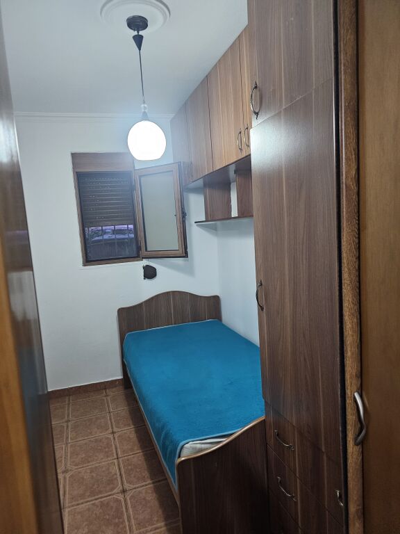 For rent 2+1 500 thousand lek old last station of new Tirana