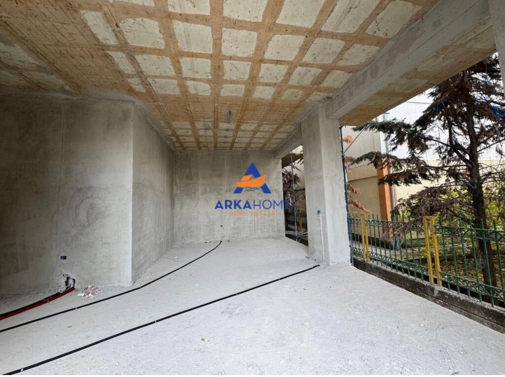 NEGOZIO IN VENDITA 75M2 "CAMPO DI AVIAZIONE" 225000 EURO