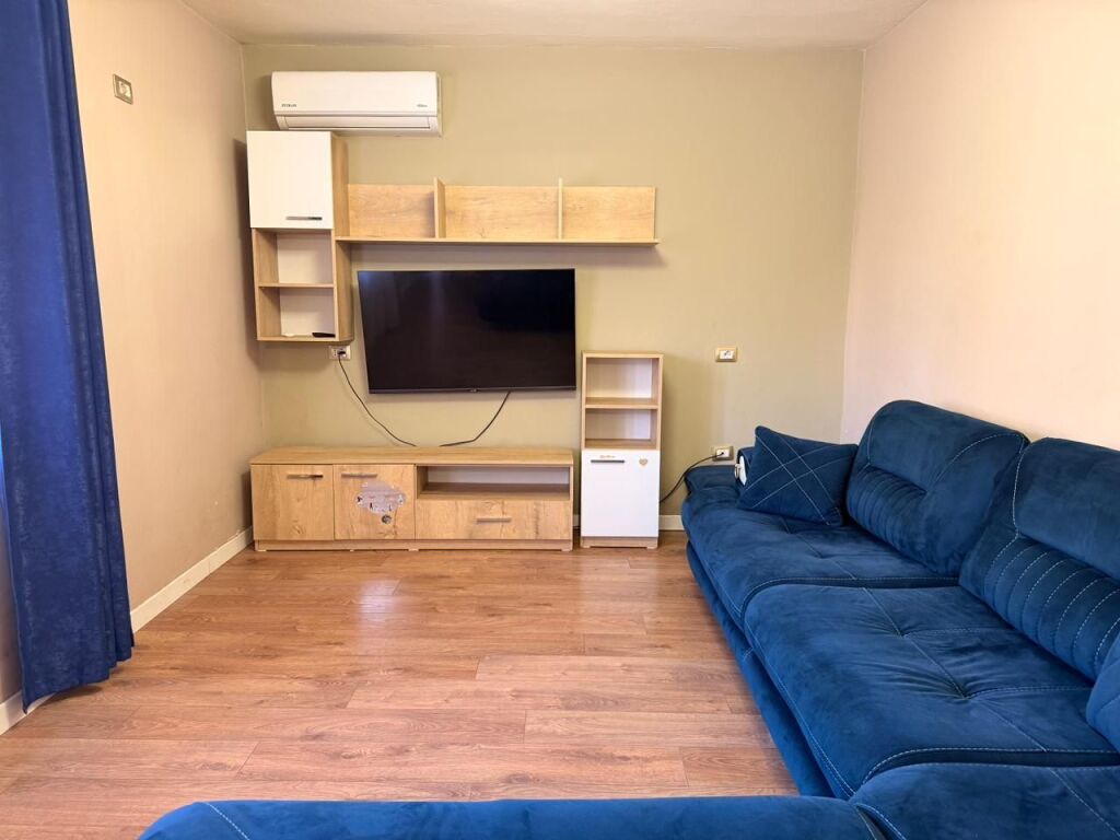 Apartment 2+1+2 with storage for sale – Center, Durrës