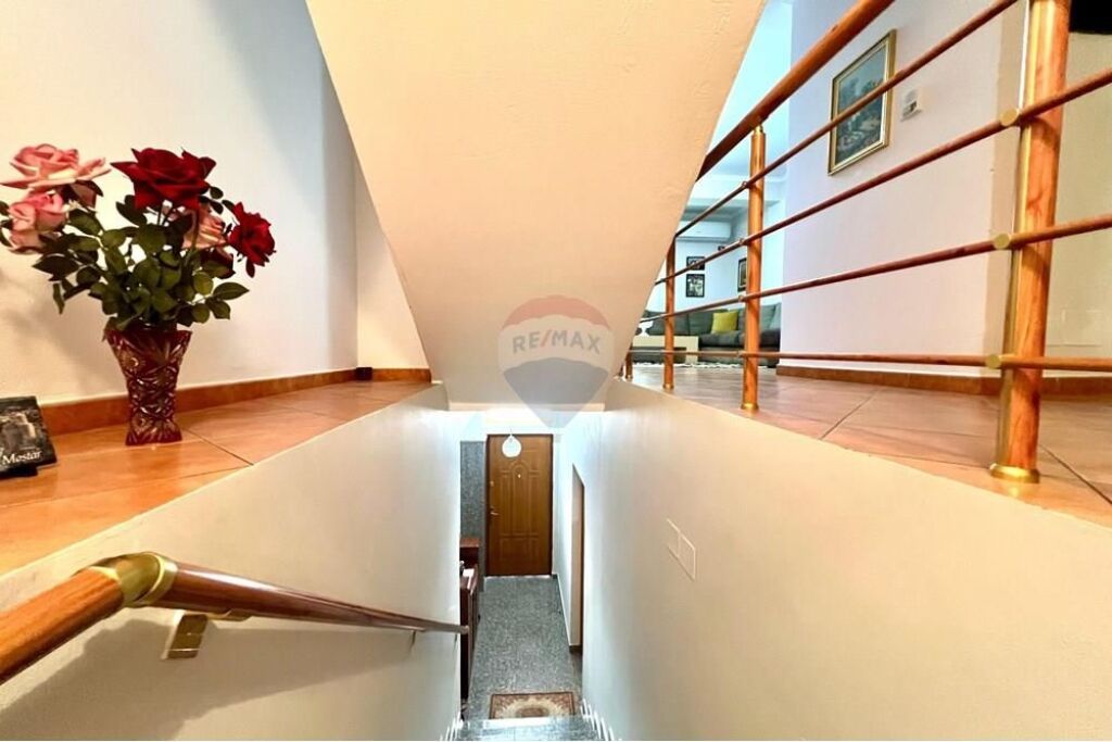 🏡✨ Villa in Vendita – Quartiere Lirimi, Vlora ✨🌿