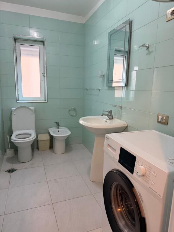 Apartment 2+1+2 with storage for sale – Center, Durrës