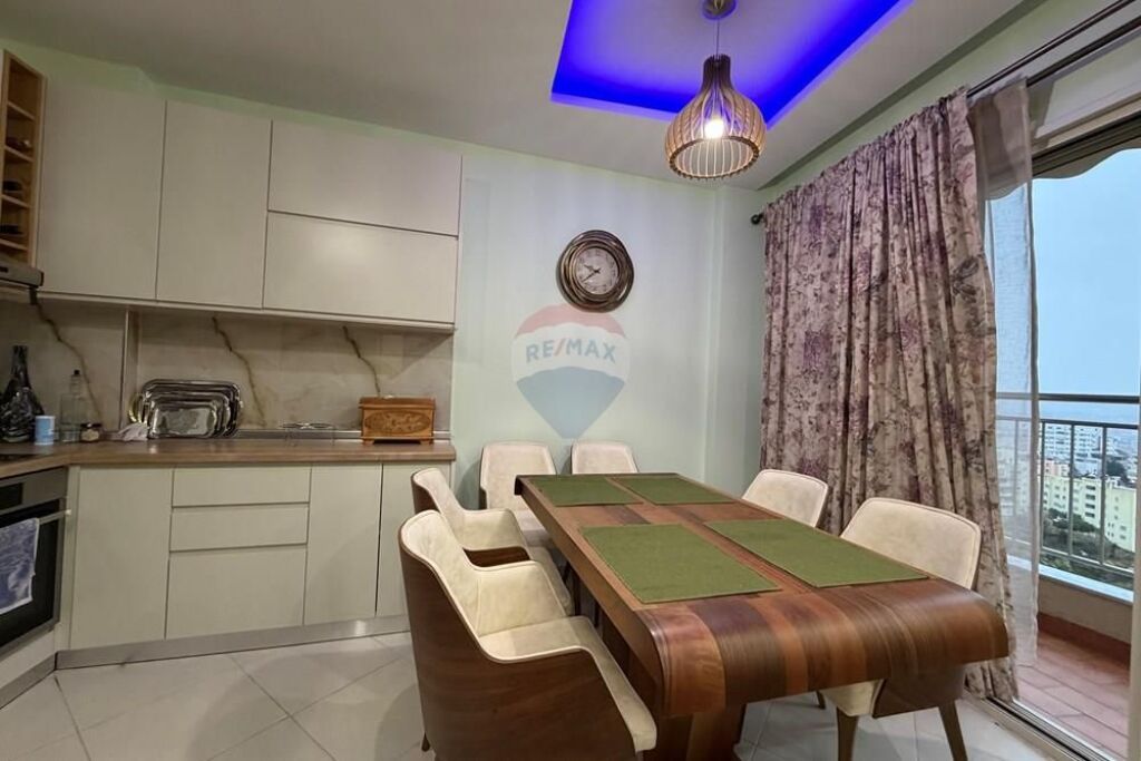 Apartment 3+1+2 for sale in Fresk