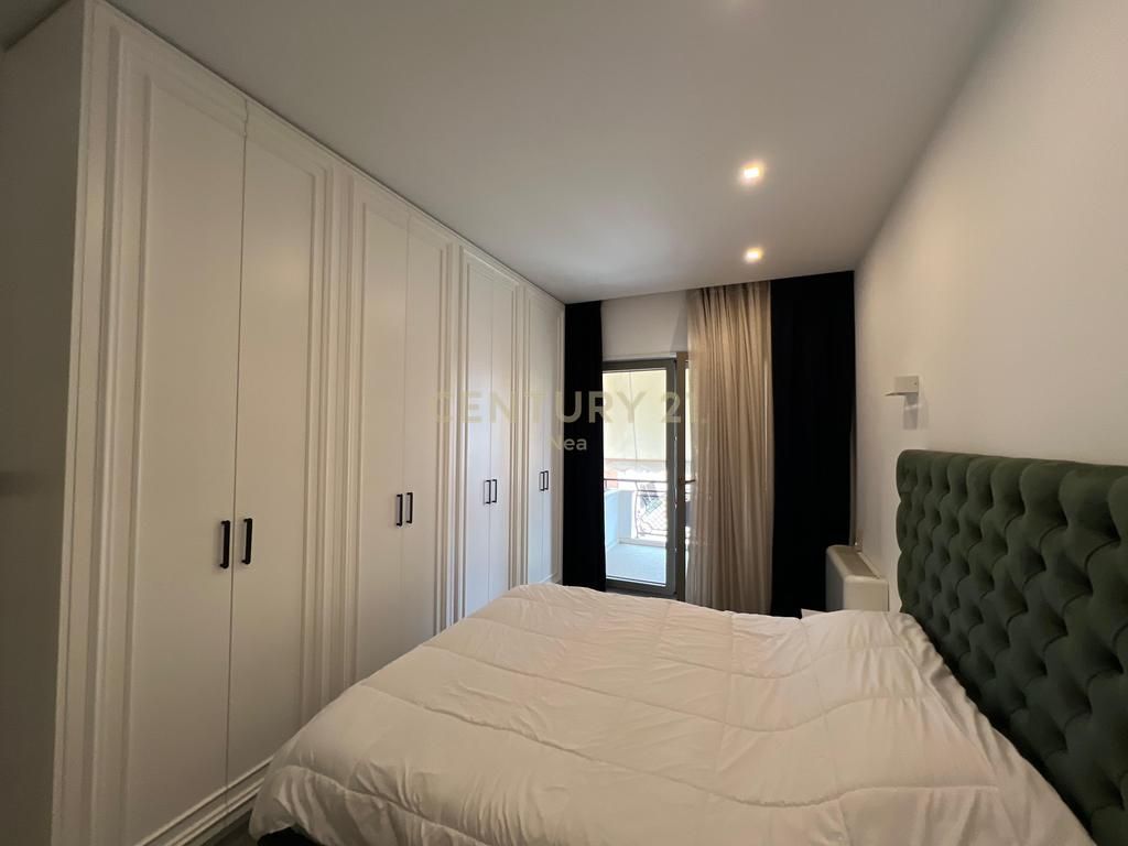Apartment 2+1+2 with parking space for rent in the Delijorgji Complex