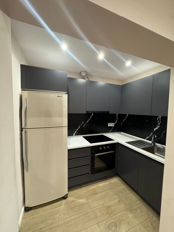 Appartamento 2+1 in affitto a Xhamllik/55.000 leke