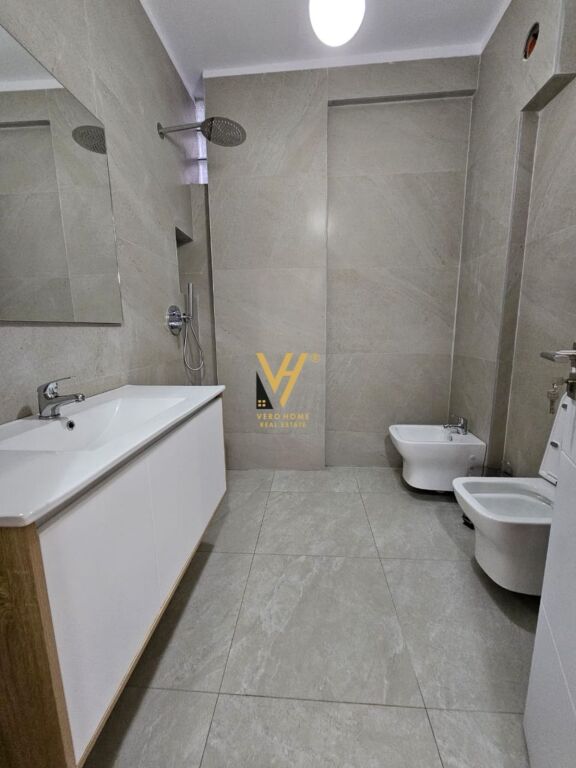 EKSKLUZIVE!! SHITET APARTAMENT 2+1+BLK TE RRUGA MINE PEZA 232.000 EURO