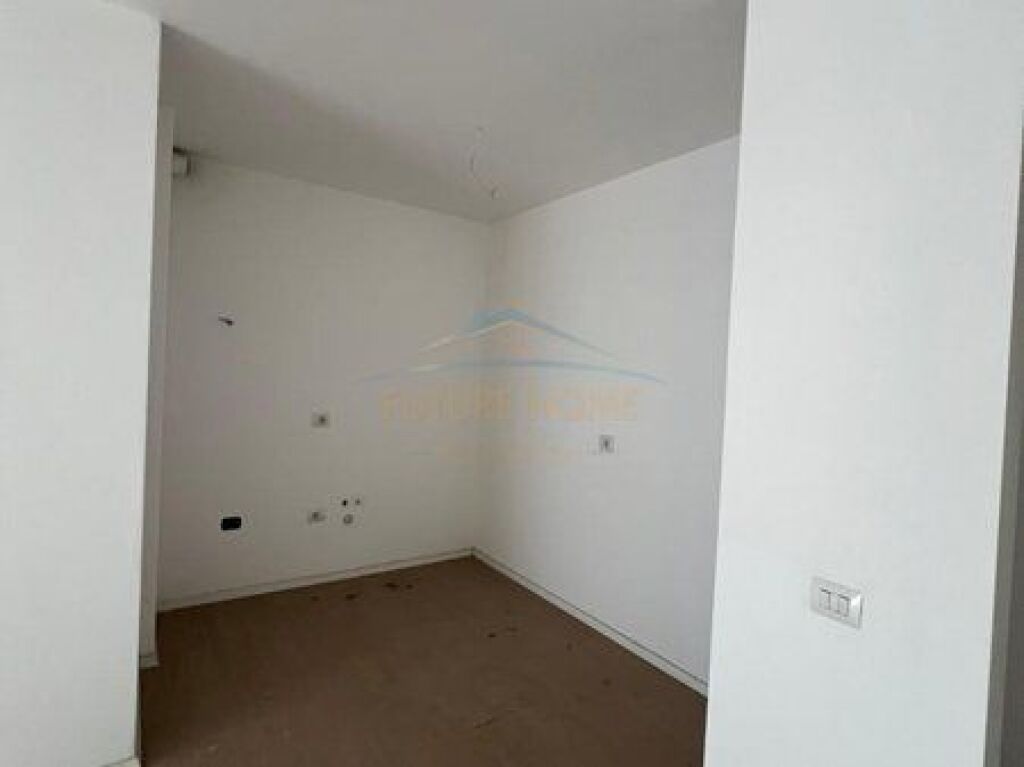 For sale, Apartment 2+1+2+Parking space, Former Bus Park, Tirana