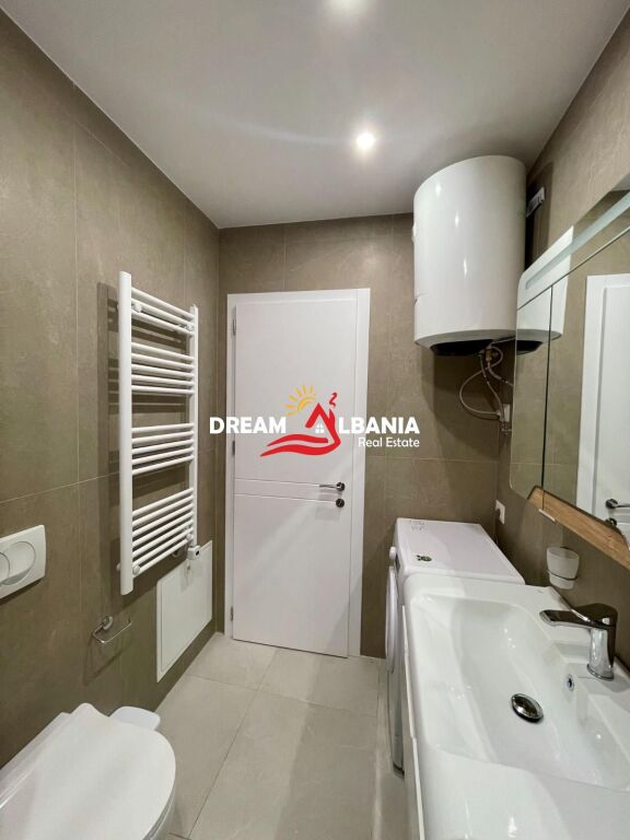 Appartamento 2+1 in affitto in Via Kavajës, vicino alla Chiesa Cattolica (ID 42215526)