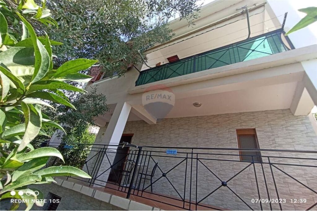 Casa a 2 piani in vendita, Acqua Fredda