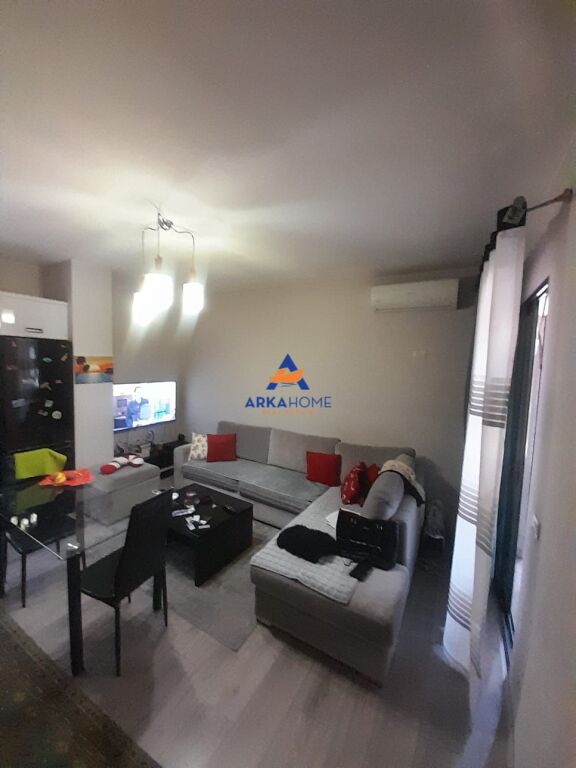 AFFITTASI APPARTAMENTO 1+1+BALCONE "CASA ITALIA" 50000 LEKE