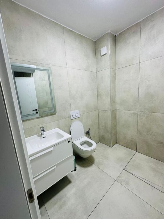 ✨ Apartament 2+1 per qira,  📍 Rruga Durresit, prane hotel Colosseut