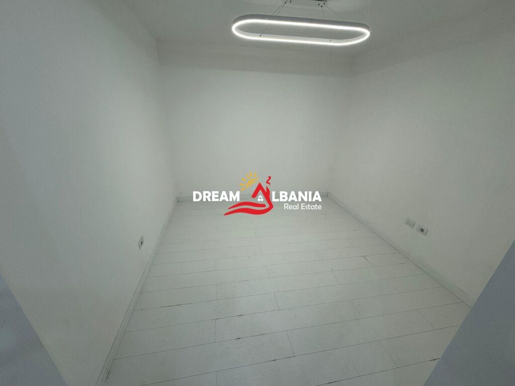 Appartamento/Ufficio 1+1+Posto Auto in affitto a Zogu i Zi a Tirana (ID 4219341 )