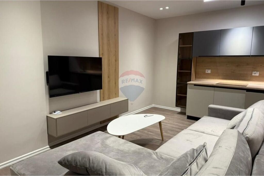 Appartamento 1+1 in vendita a Komuna e Parisit 📍, in via Petro Korçari 🏢.