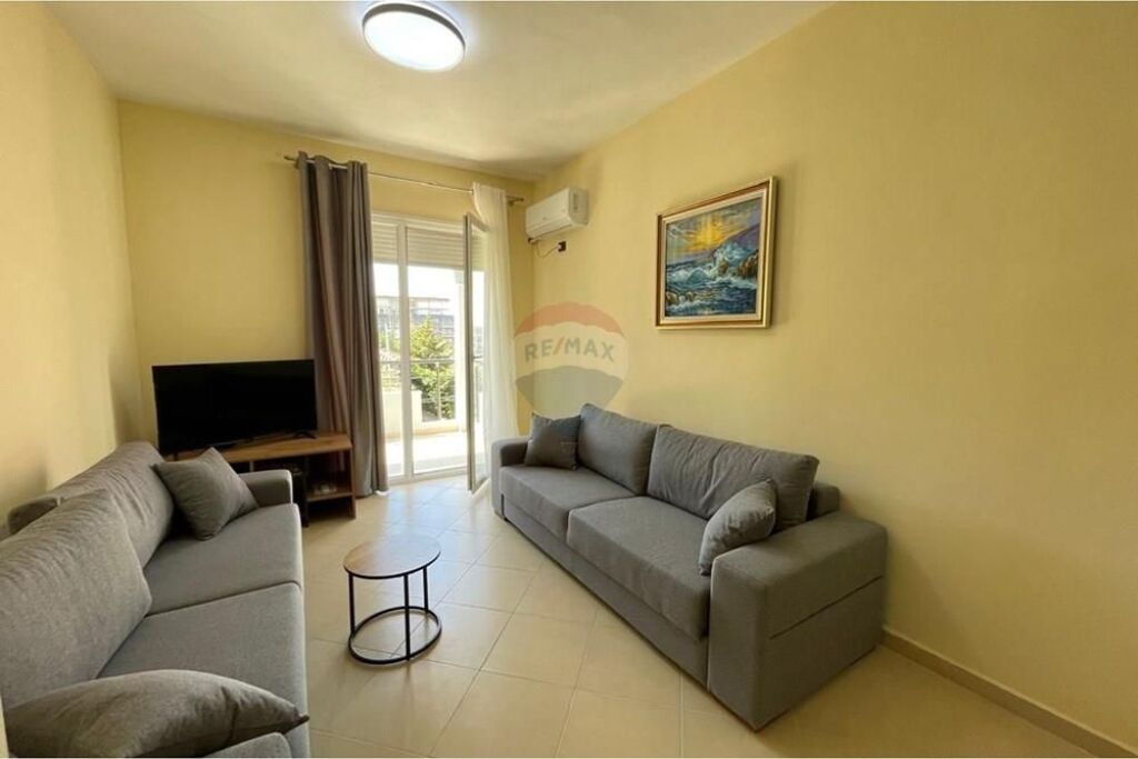 Apartament 2+1 me qera , Uji i Ftohte