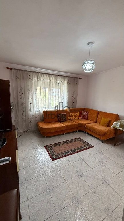 Affitto, Appartamento 1+1, Via Elbasan, Tirana - 500€ | 65 m²