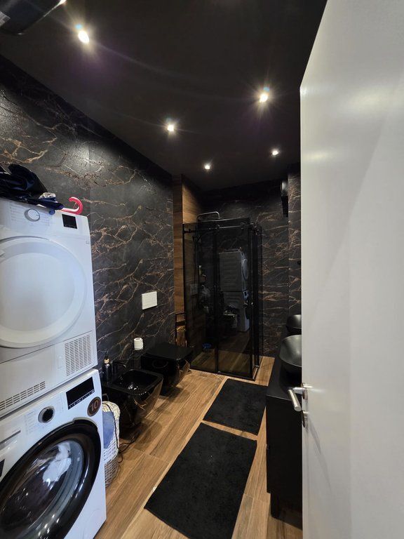 Penthouse 2+1 per qira, tek Ish tregu elektrik