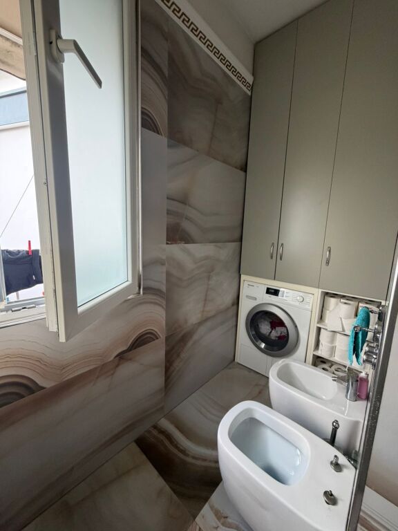 Vendita | Apartament 3 + 1 | Komuna e Parisit | 300000 €