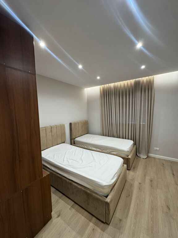 Appartamento 2+1 in affitto a Xhamllik/55.000 leke