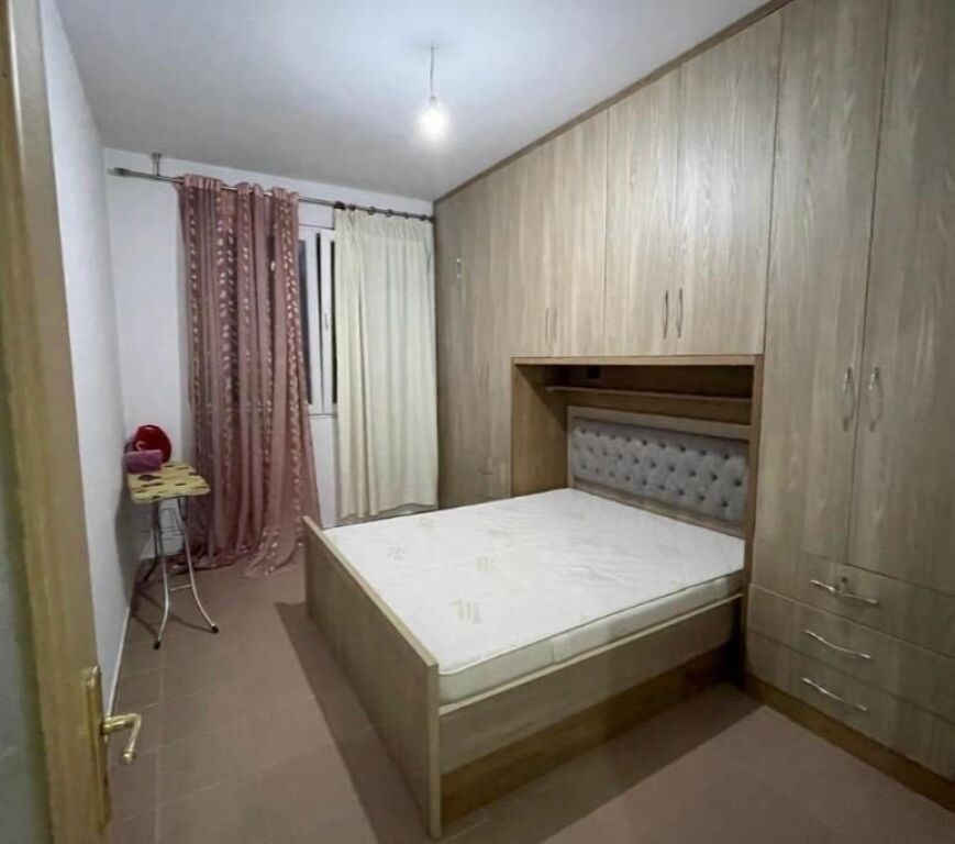 Appartamento in affitto 1+1 - 📍Astir, vicino al complesso Fratari 400 mila lek