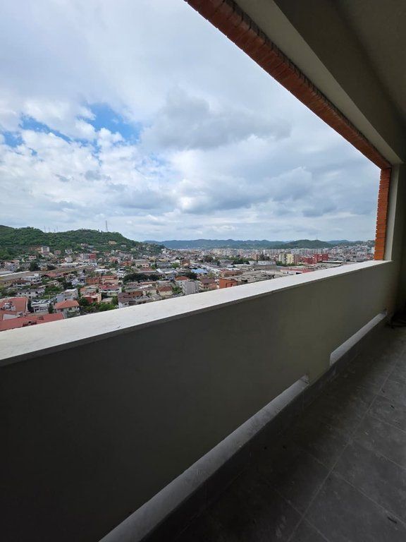 For sale, Apartment 1+1, Golden Park Complex, Tirana.