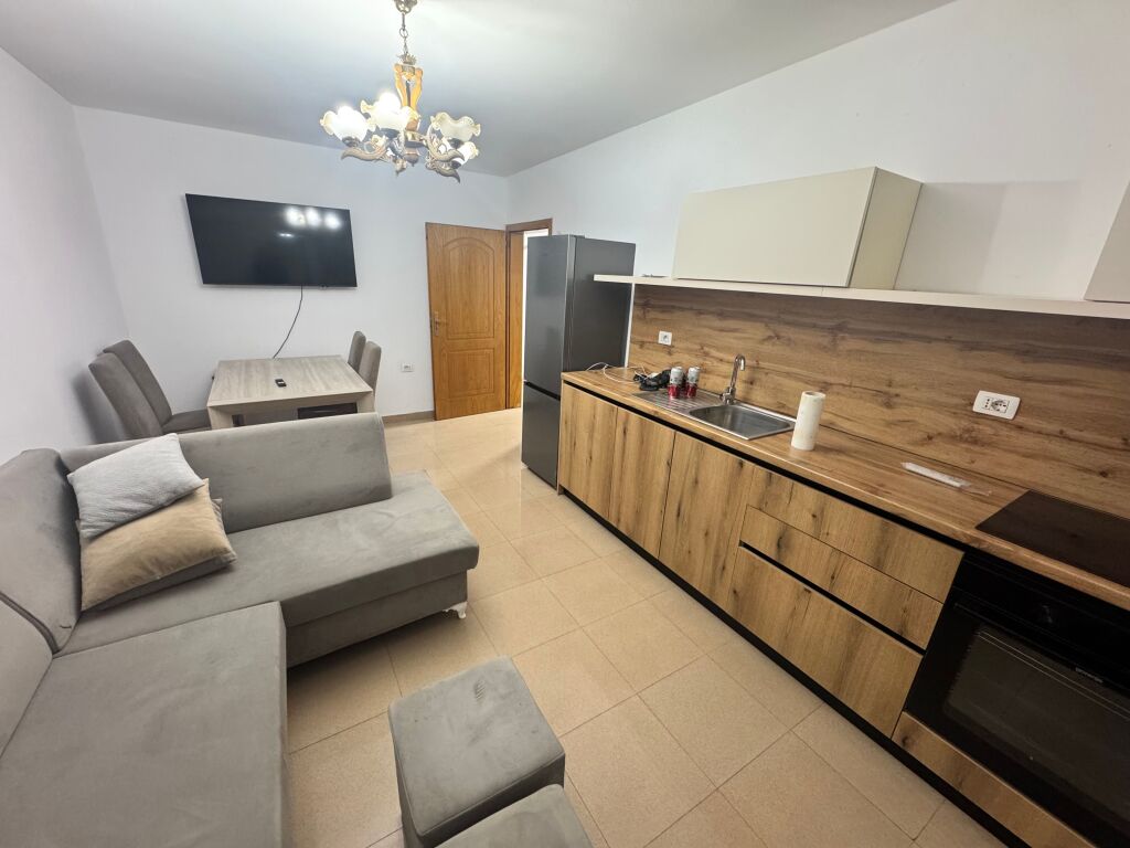 🏡 Apartment 2+1 for Rent – Vasil Shanto Crossroad