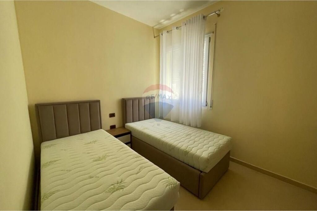 Apartament 2+1 me qera , Uji i Ftohte