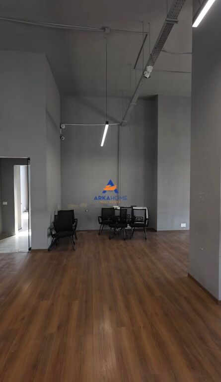SI AFFITTANO 2 UFFICI 399M2/334M2 "ALI DEMI, VICINO AL BIO MARKET" 6384 EURO