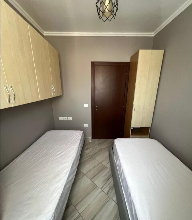 Apartment 2+1 for rent Kamez