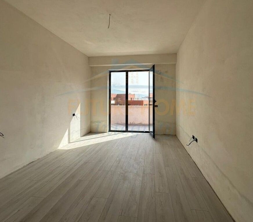 In vendita, Appartamento 1+1, Complesso Urban Gate, Tirana.