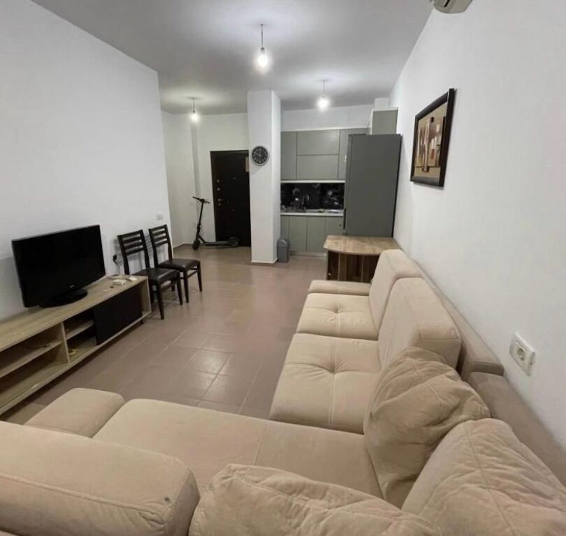 Appartamento in affitto 1+1 - 📍Astir, vicino al complesso Fratari 400 mila lek