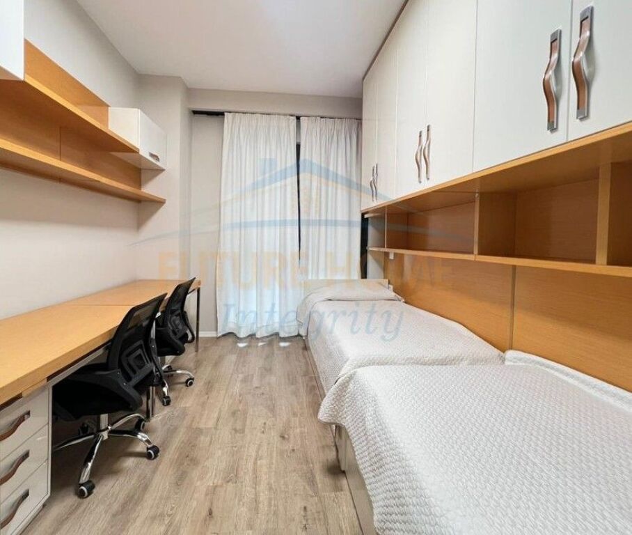 Rent, Apartment 2+1+2, Pazari i Ri, Tirana.