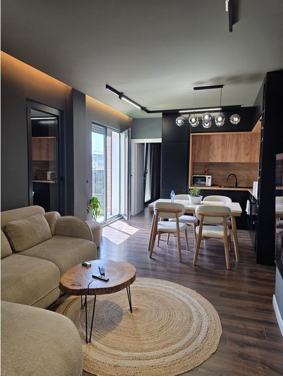 Penthouse 2+1 per qira, tek Ish tregu elektrik