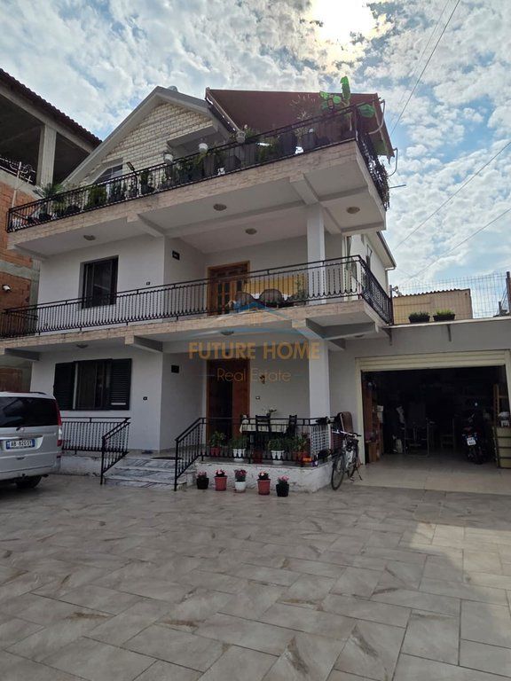 In vendita, Villa+Terreno, Nuovo Viale, Tirana.