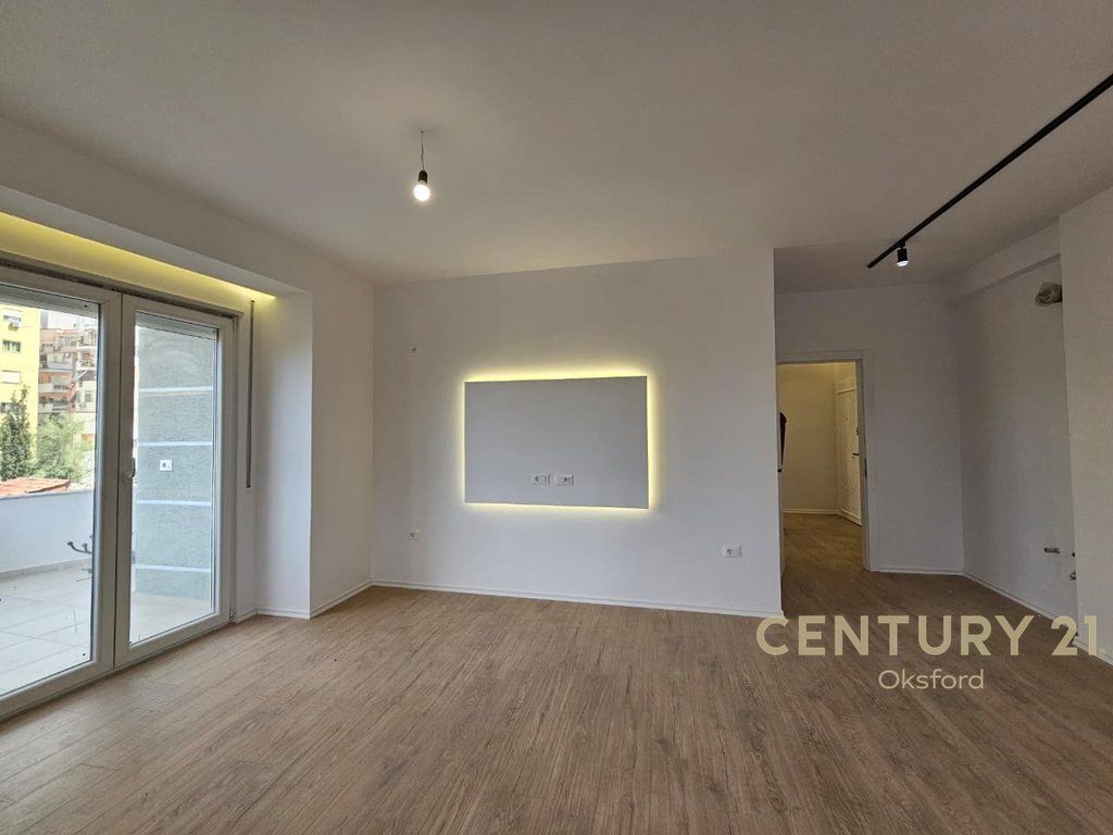 Apartment 2+1+2 for sale at the entrance of Fresku