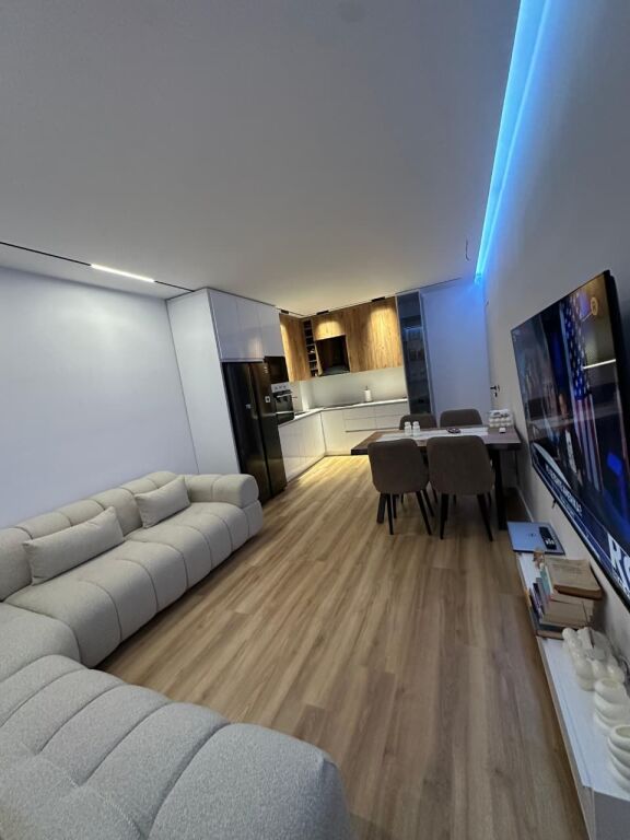 Shitet apartament 2+1 tek Univers City ✨🏡 Mundesi Kreditimi