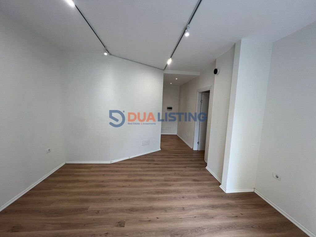 ✨ Premium Office Space for Rent – Pazar i Ri ✨