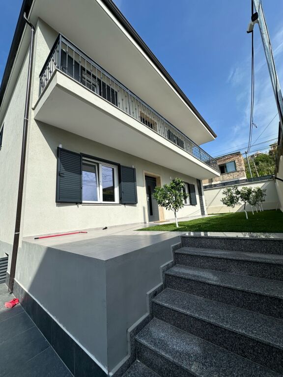 VILLA FOR SALE • Recently renovated 🏡Cezmja ferres🏡