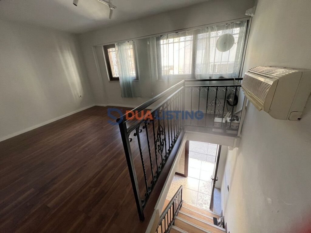  Ambient Duplex with Street View – Durrës Street, opposite “Kafe Flores” 