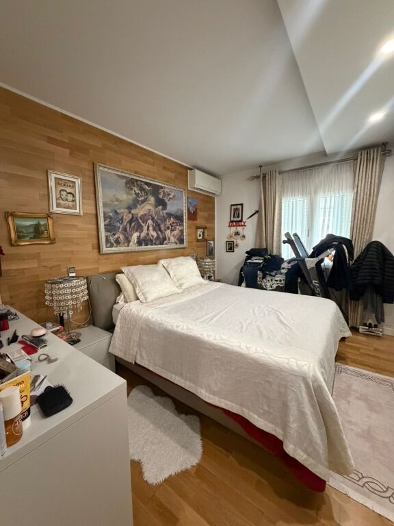 Vendita | Apartament 3 + 1 | Komuna e Parisit | 300000 €