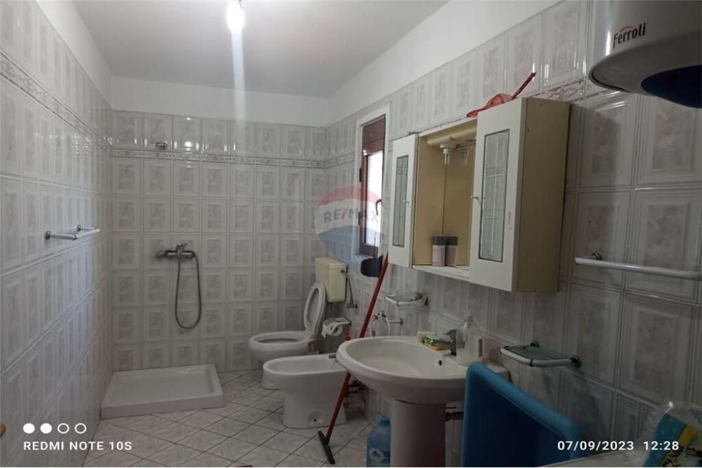 Casa a 2 piani in vendita, Acqua Fredda
