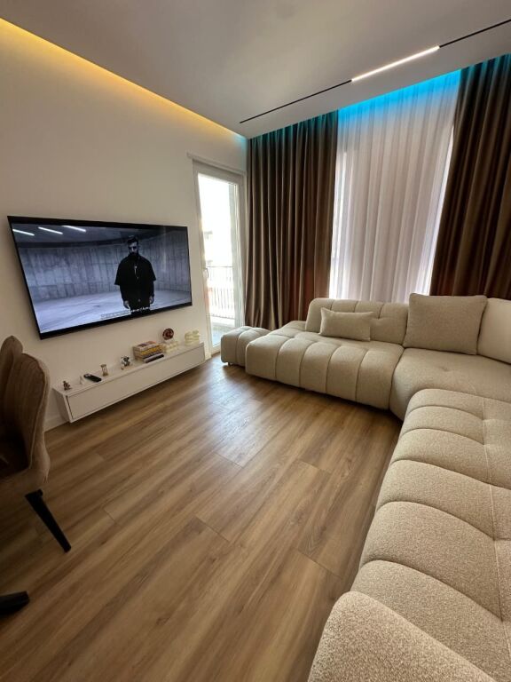 Shitet apartament 2+1 tek Univers City ✨🏡 Mundesi Kreditimi