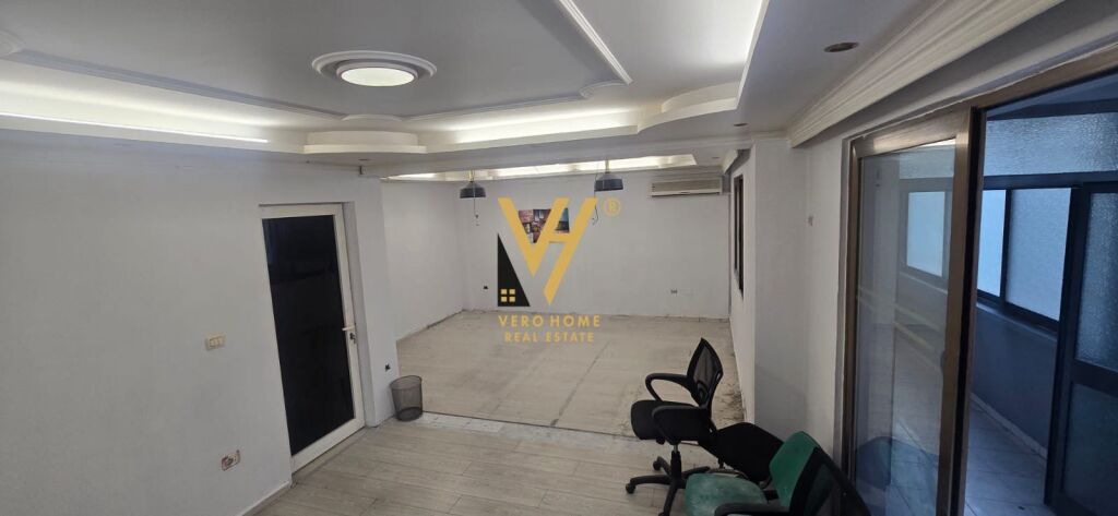 UFFICIO 120 M2 IN AFFITTO IN PIAZZA WILLSON 850 EURO