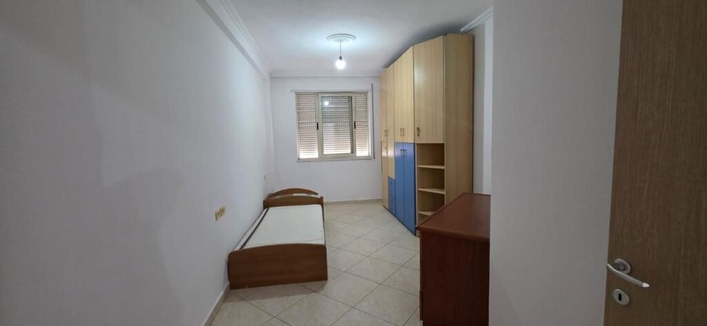 Apartment 3+1+2 for Sale in Yzberisht / Cabej Buildings