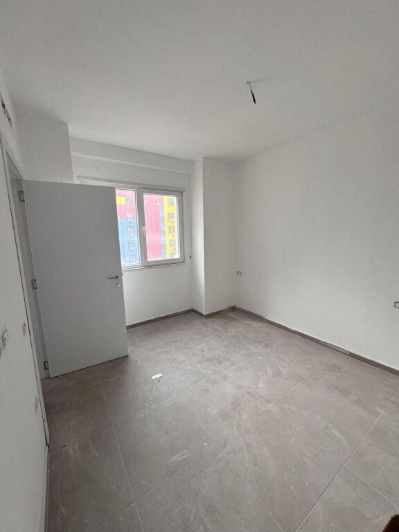 Jepet me qera Apartament 1+1 per Zyra: E88, Rruga Dritan Hoxha